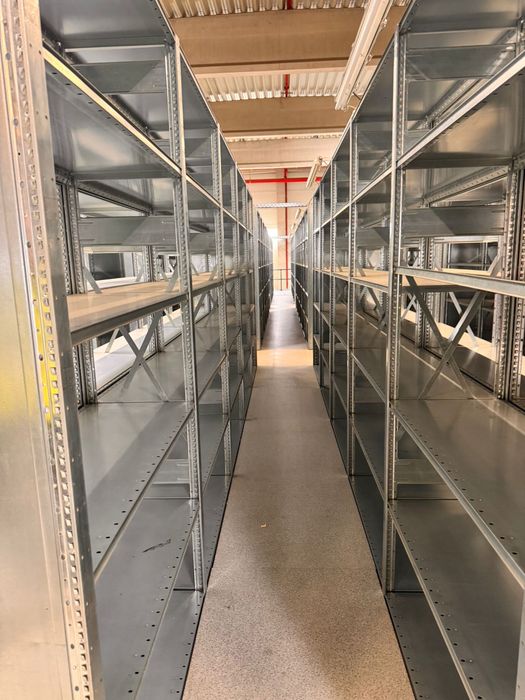 Rafturi metalice zincate