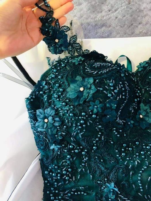 Красива бална рокля