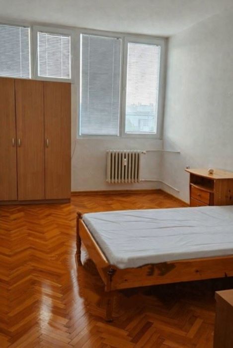 Дава се под наем Двустаен апартамент в София, Лозенец - 72 кв.м за 597.21 € - Снимка #2