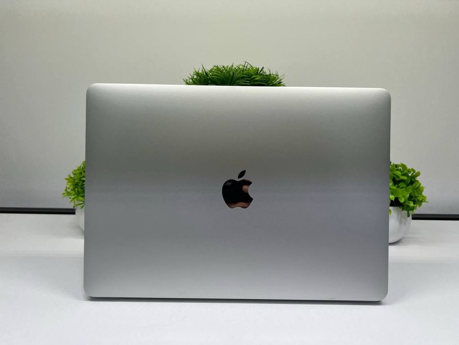 MacBook Pro 2019 core i5