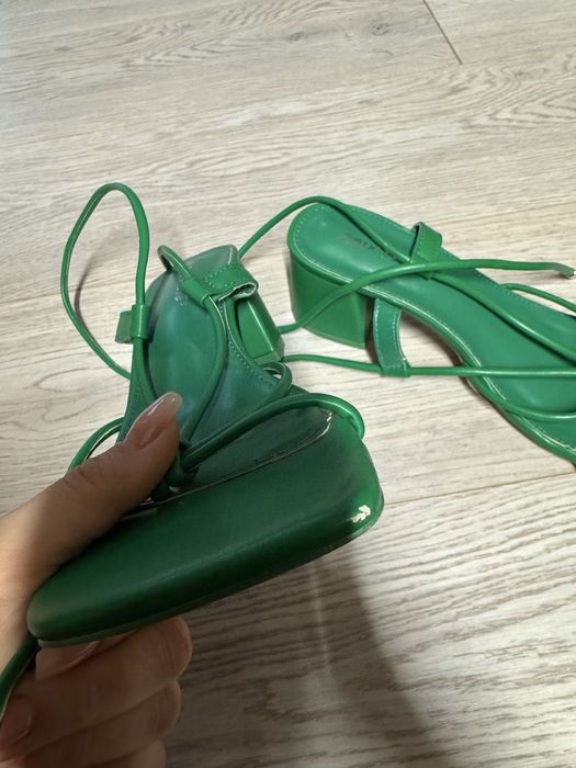 Зелени обувки Public Desire