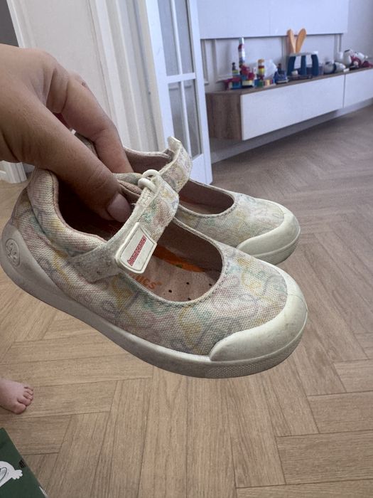 Обувь Biomechanics,на девочку размер 24