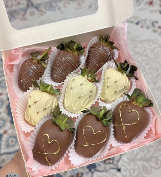 Клубника в шоколаде в наличии