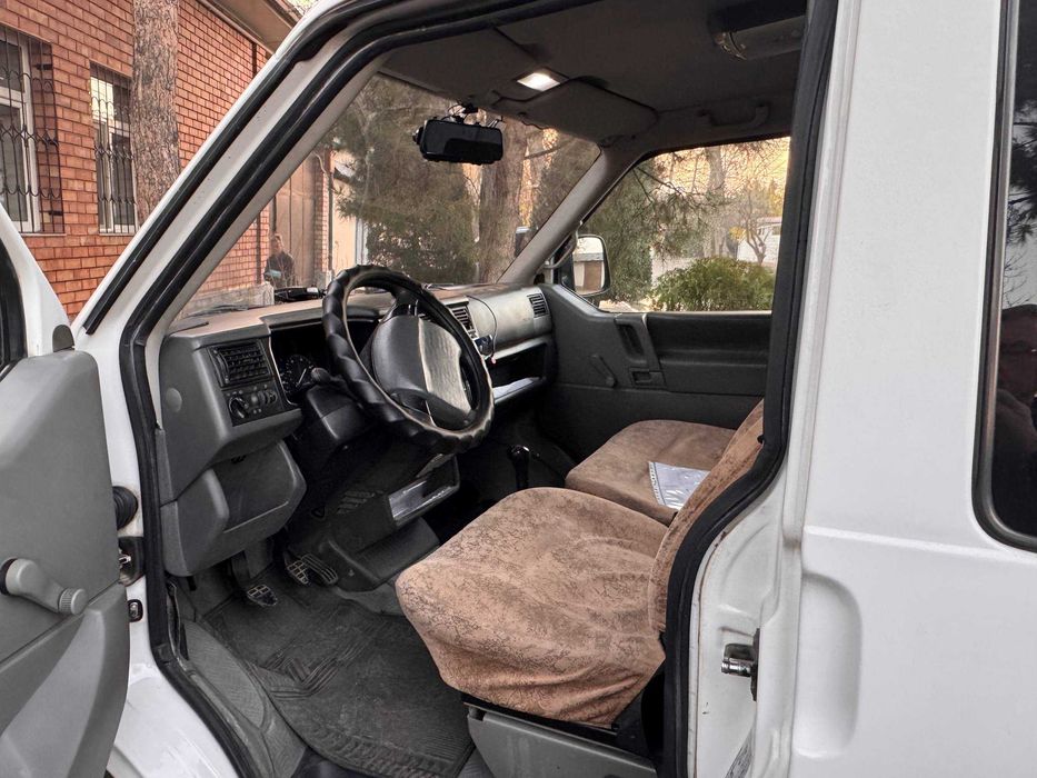 Volkswagen Caravelle Микроавтобус, турбодизель, 1998г
