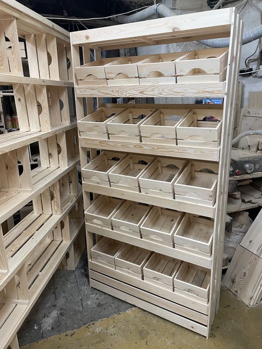 Дървен стелаж с 20 касетки/щайги