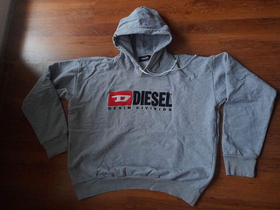 DIESEL мъжки Суитчър M- L размер.