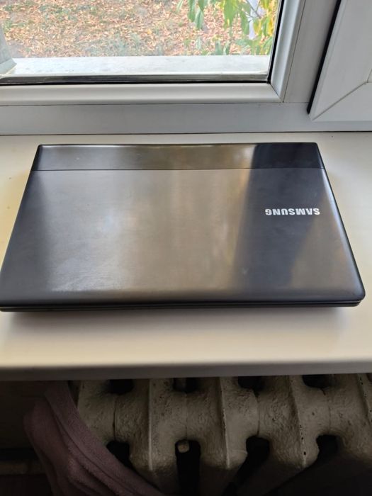 Продам ноутбук самсунг