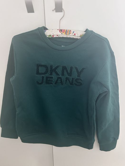Hanorac DKNY 7 ani
