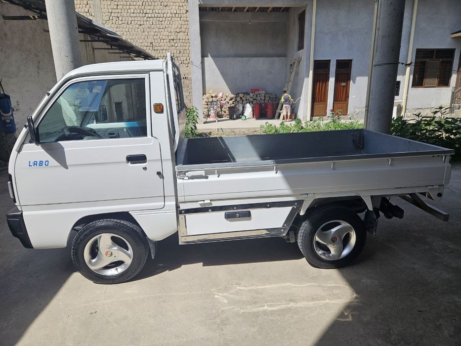Labo sotiladi yangi xolatda