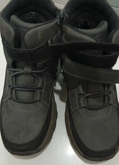 Продавам ботуши