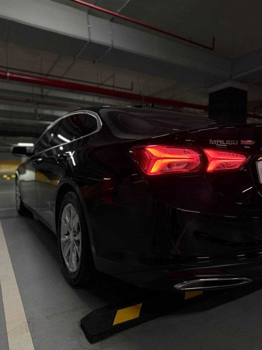 Срочно! Malibu 2 premier 2022г 60 тыс км пробега! Black! Чистая!