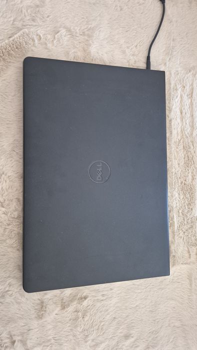 Laptop Dell, 8GB ram.