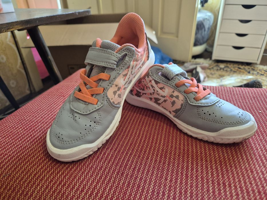 Детски боли, аптеки, маратонки