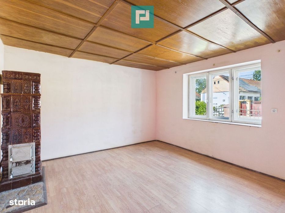 Casă Tileagd, 25 km Oradea, teren 328 mp