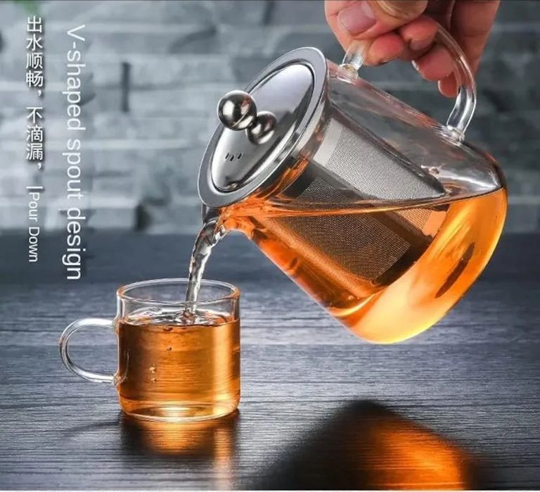 Стеклянный заварочный чайник с объемом 900 мл