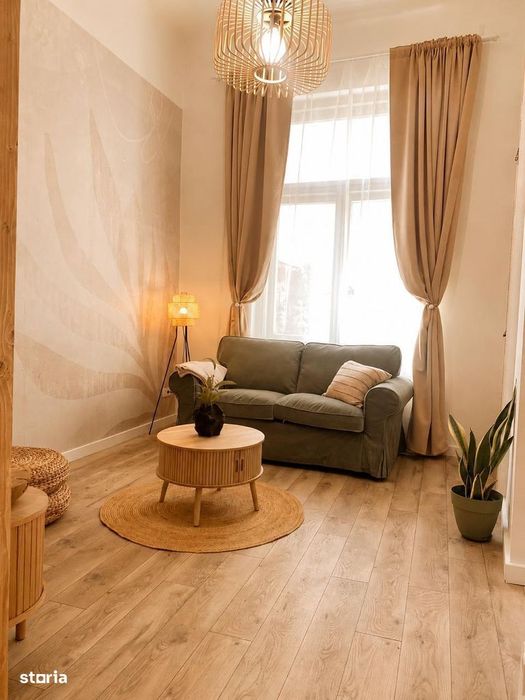 De vânzare apartament cu o cameră, zona ultracentrală — fotografia 3