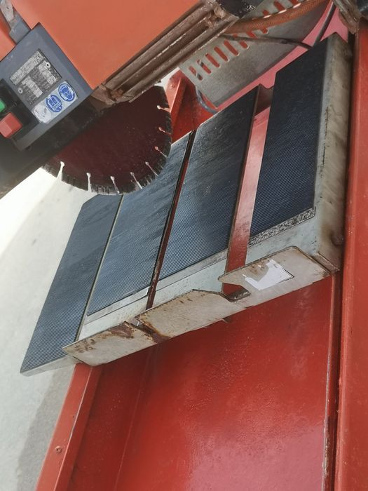 Husqvarna TS400F Машина за Рязане на Тухли Камък Чупещо Рамо