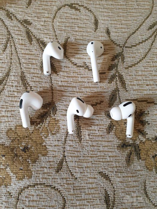 Продам оригинальный наушник Airpods 3 правый