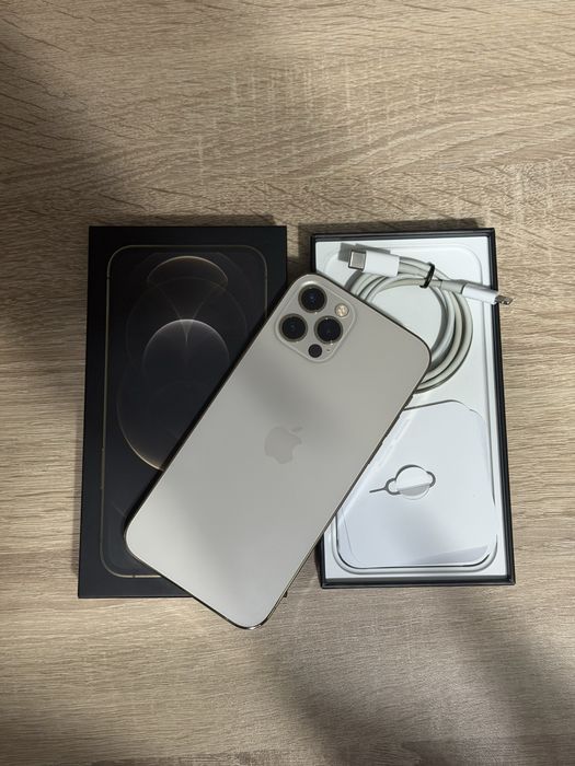 iPhone 12 Pro 256 КАТО НОВ!