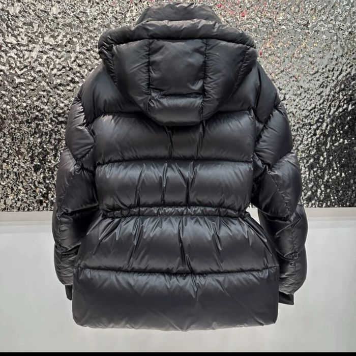 Продам зимнюю куртку