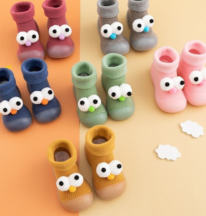 Детски есенни обувки с чорап и очички, различни номера и цветове W SHO