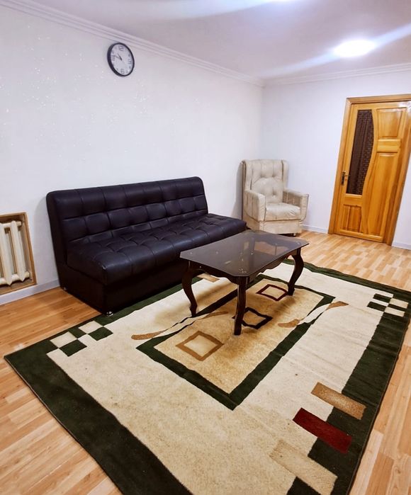 Сдается в аренду 4хком. квартира, Чиланзар 2, Торговый центр, 1 этаж