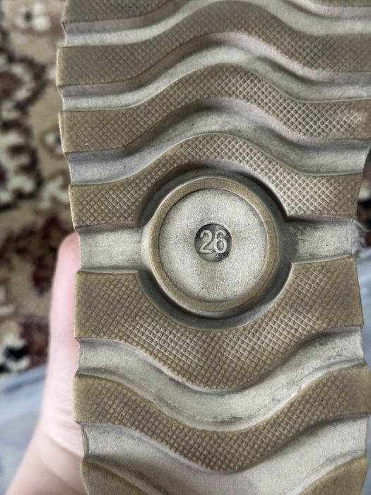 Отдам детскую обувь