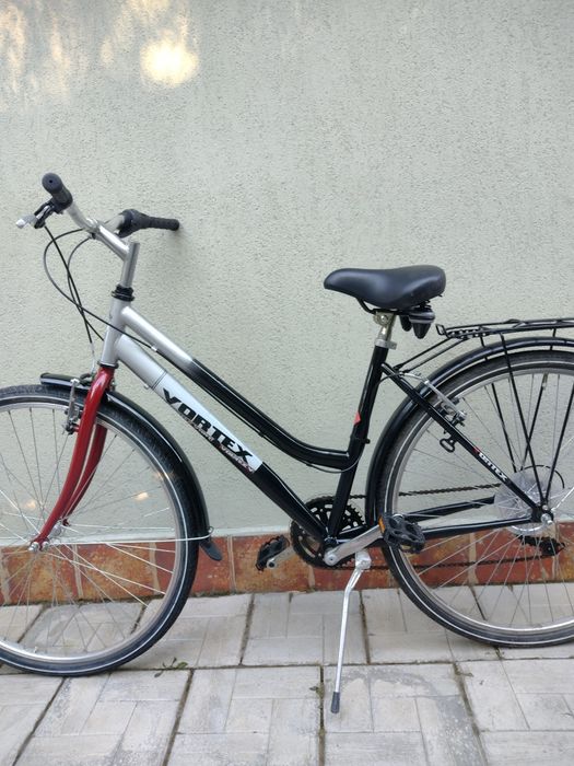 Bicicleta servisata R28 trimit