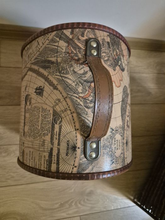 Поставка за бутилки вино