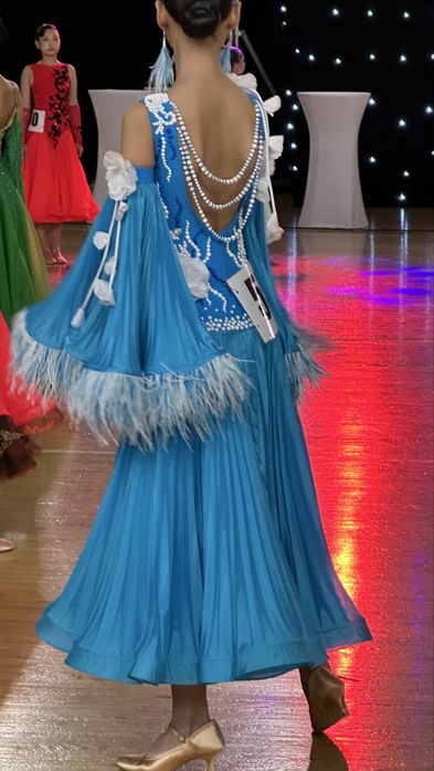 Платье на стандарт, юниор 1