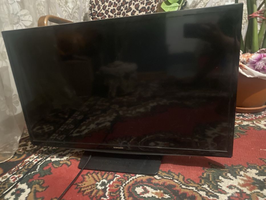 Продам телевизор
