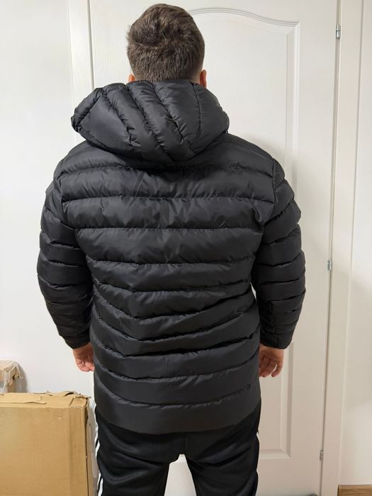 Geaca Nike Noua …..