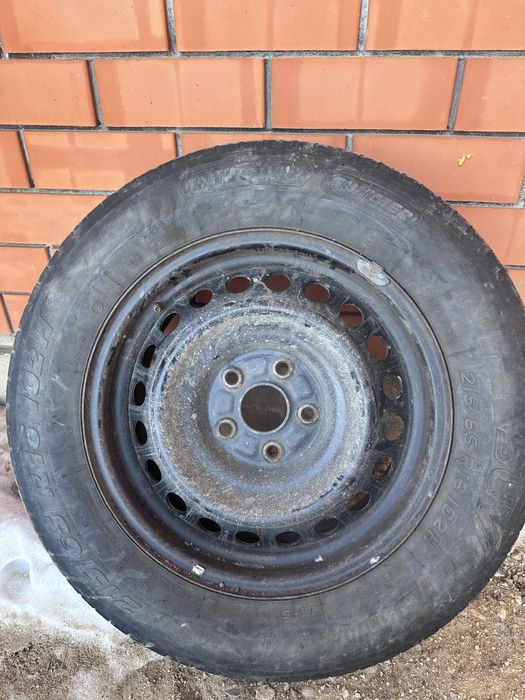Колеса в комплекте 215/65/16