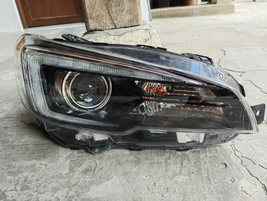 Фар Subaru Impreza WRX LED десен/ Фар Subaru Levorg черен Оригинален