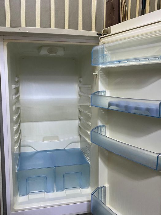 Срочно продам холодильник