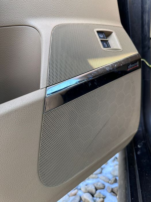 Vând Passat b6 avariat