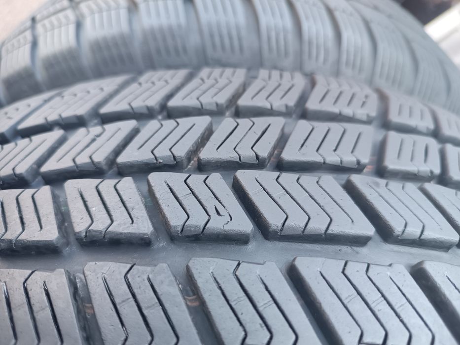 ЖЕЛ.ДЖ с гуми 205/70/15 Barum