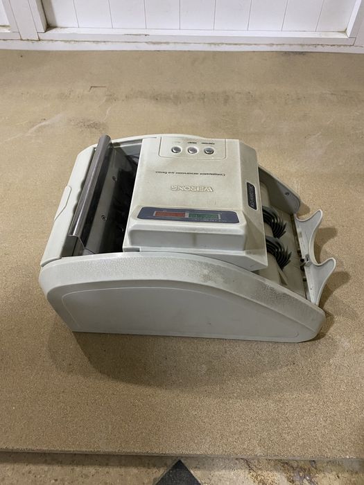 Pul mashinka sotiladi b/y 250.000so’m Yana kelishamiz