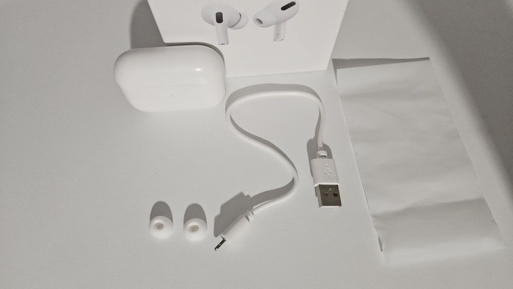Apple airpoda pro  безжични слушалки