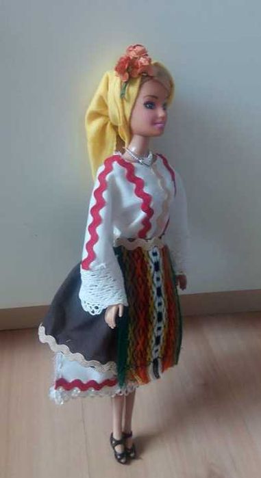 ! ИДЕАЛЕН ПОДАРЪК ! Ръчно направени кукли барби с народна носия