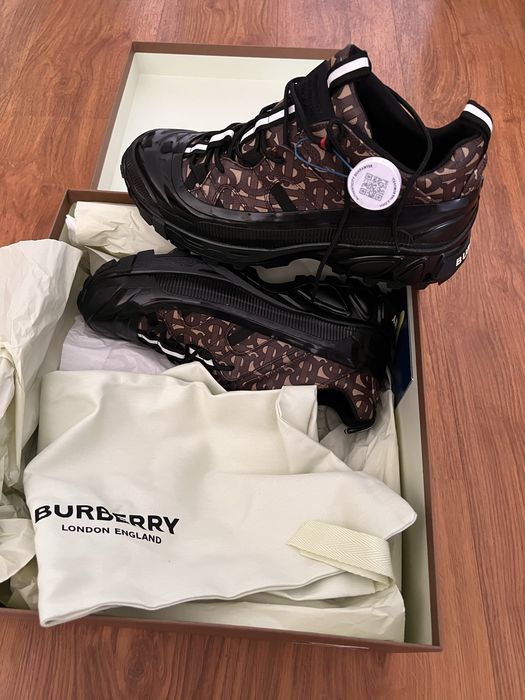 incaltaminte barbati Burberry Arthur