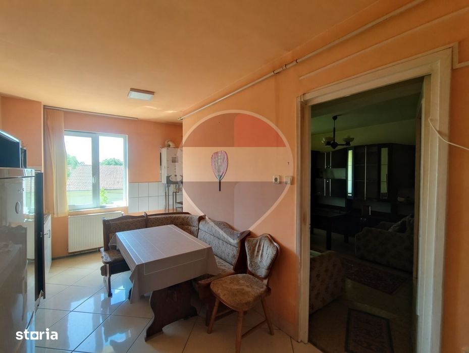 Apartament 3 camere, central, de vânzare, Salonta