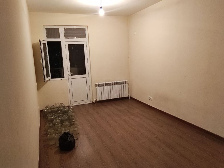 Yangi choshtepa kvartira sotiladi