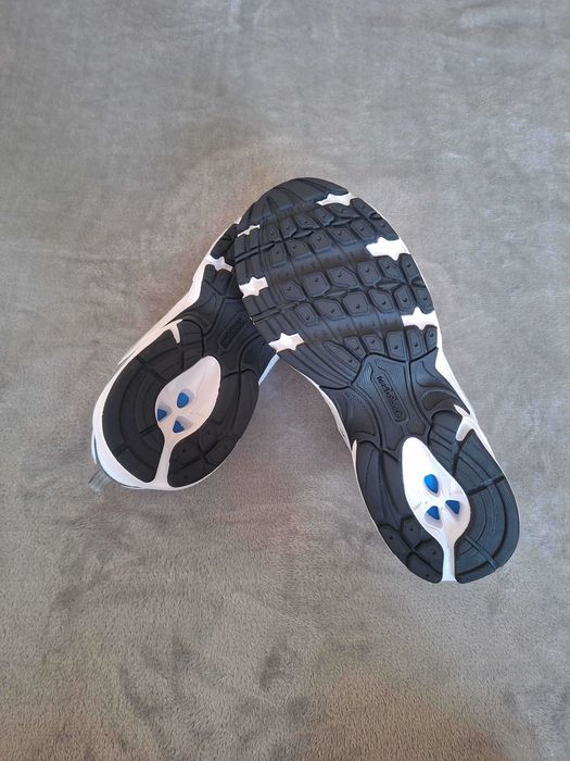 New Balance 530 Silver | White