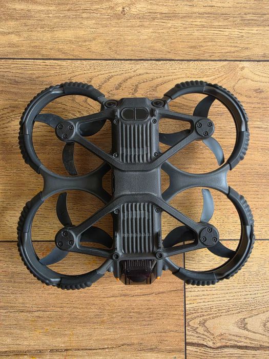 Аvata 2 Fly More Combo + Remote Controler 3 + Подарък акаунт Liftoff.