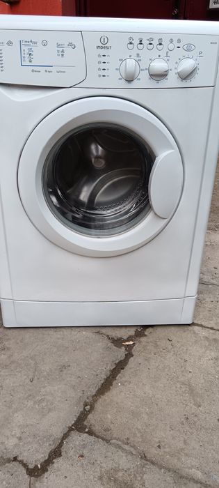 Mașină de spălat rufe Indesit 7kg ultra slim