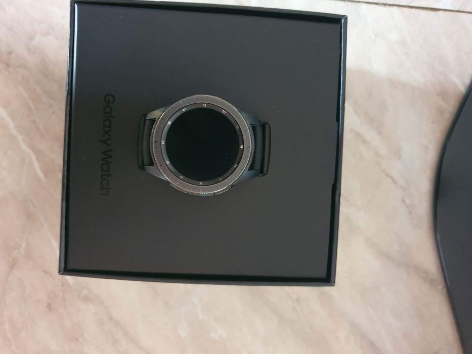 Смарт часовник Galaxy Watch