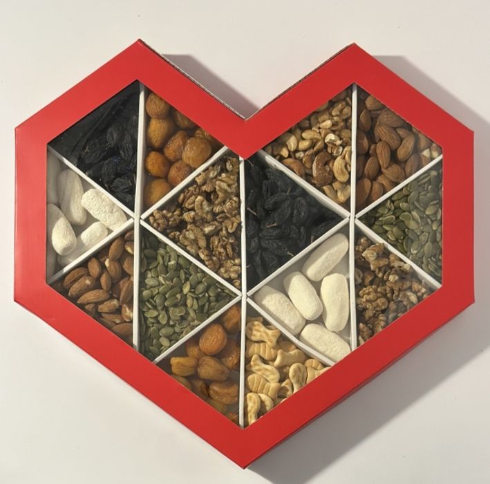 Подарочная коробка