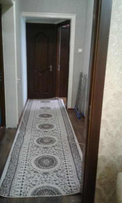 Квартира сотилади уч тепа 2/8/9