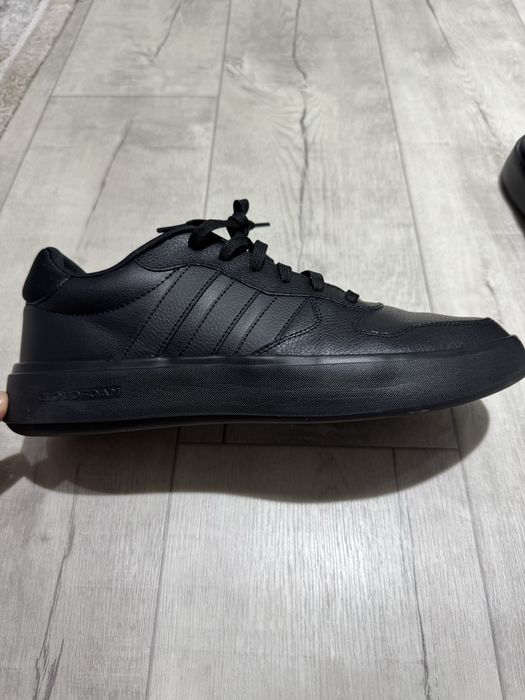 Adidas Litecourt shoes